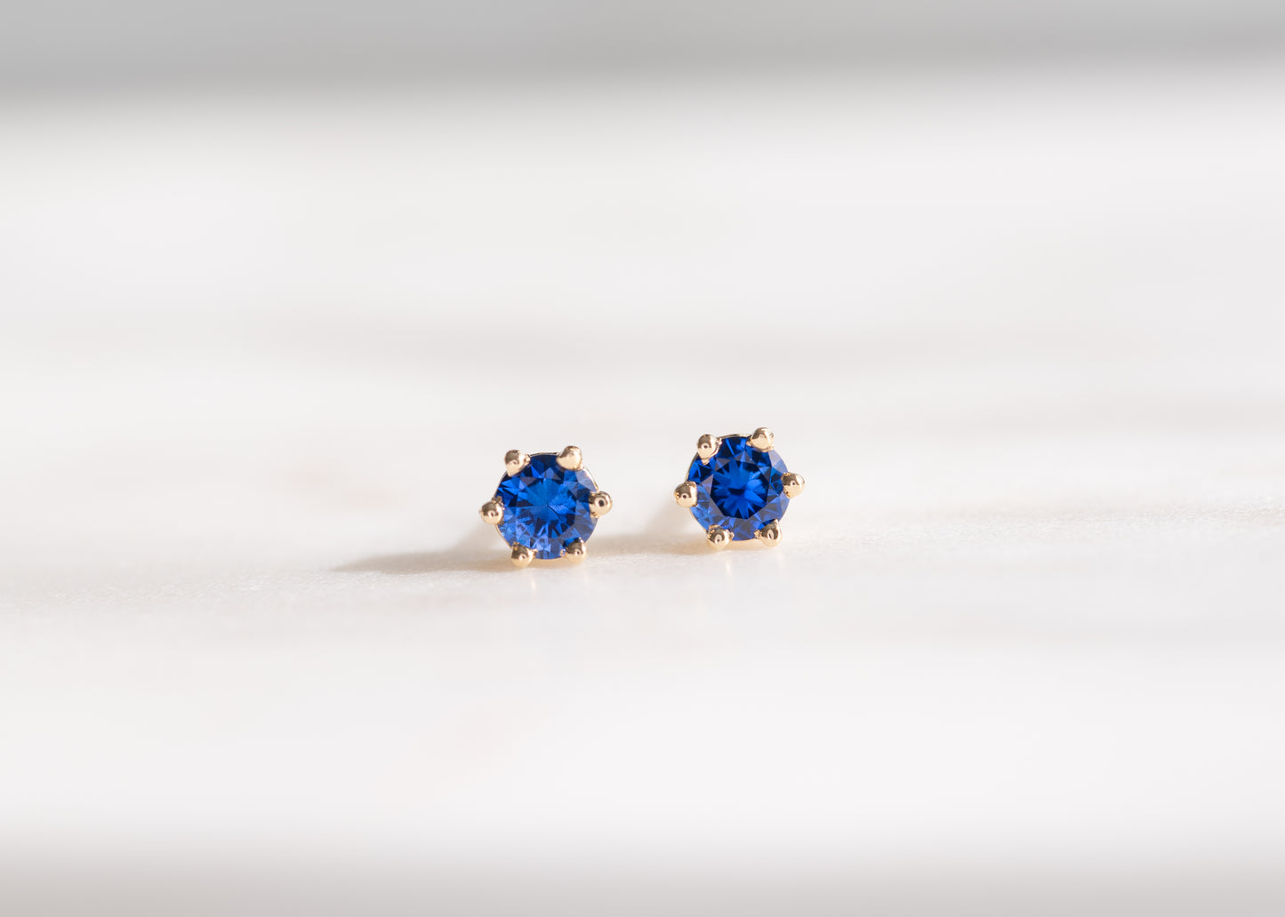 Twinkle Studs | Blue Sapphire